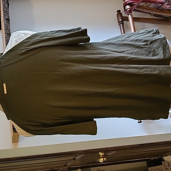 Nice Michael Kors top - Picture 2 of 6